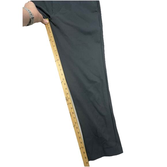 PGA TOUR Mens Golf Pants Gray Flat Front Straight Leg Size 34 X 30 - Picture 3 of 8